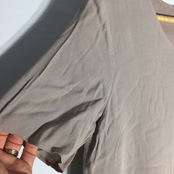 Wilfred free Teigen tee dress in taupe colour - Picture 3 of 8